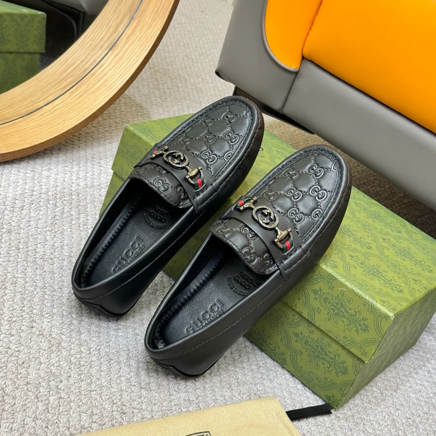 Men's shoes 💰420 (Yangli) Gucci* - the top version of Gucci classic beanie shoes! It is made of imported original cowhide and has a comfortable first layer of sheepskin lining! Original wear-resistant rubber outsole! High quality products! Size 38-46, with shoe dial, cloth bag, card